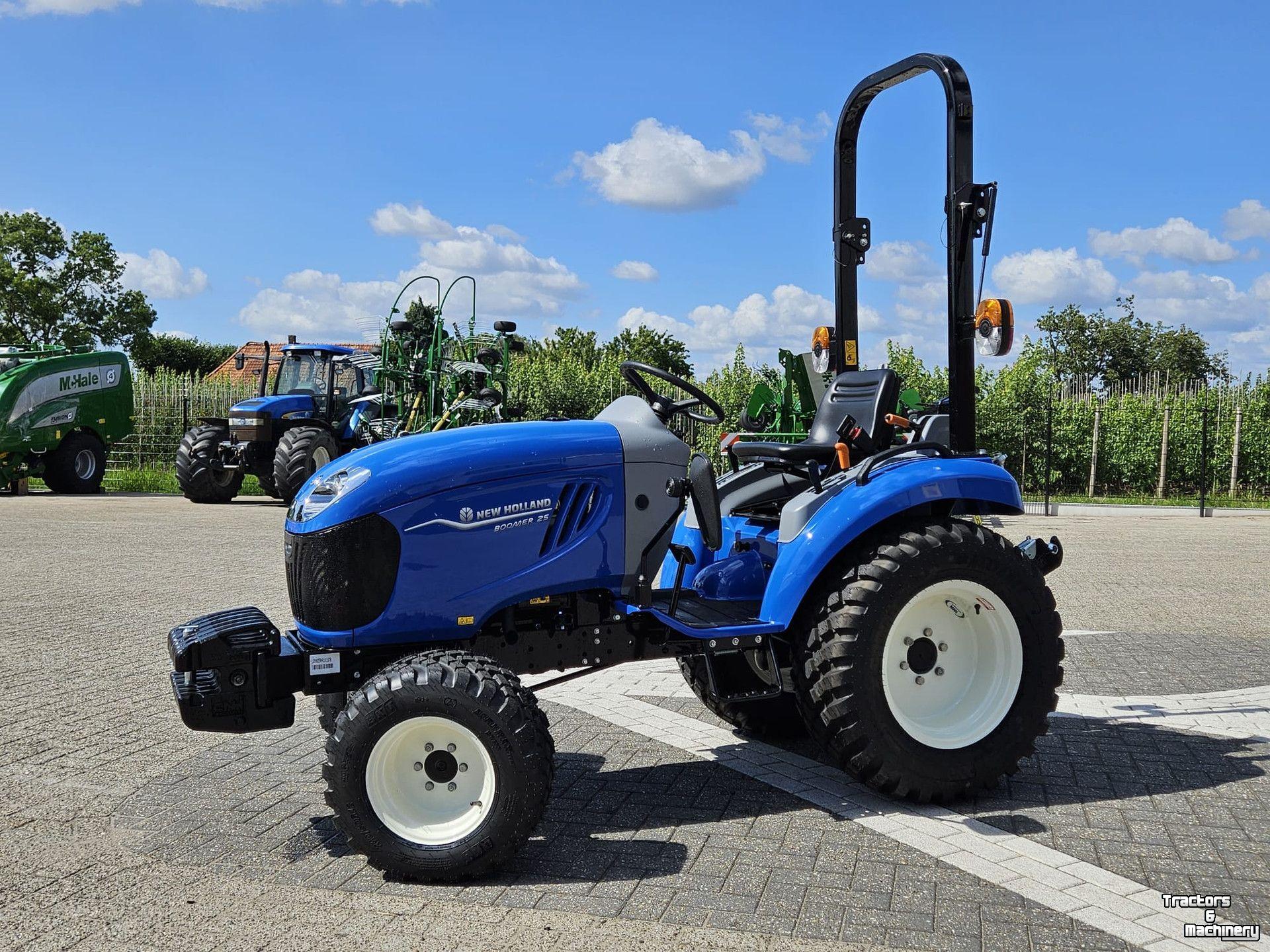 Smalspoor tractor New Holland BOOMER 25 Boomer 25