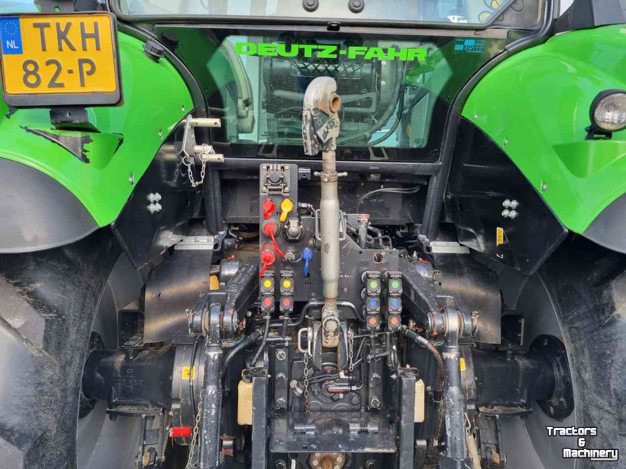 Traktoren Deutz-Fahr 6215 TTV