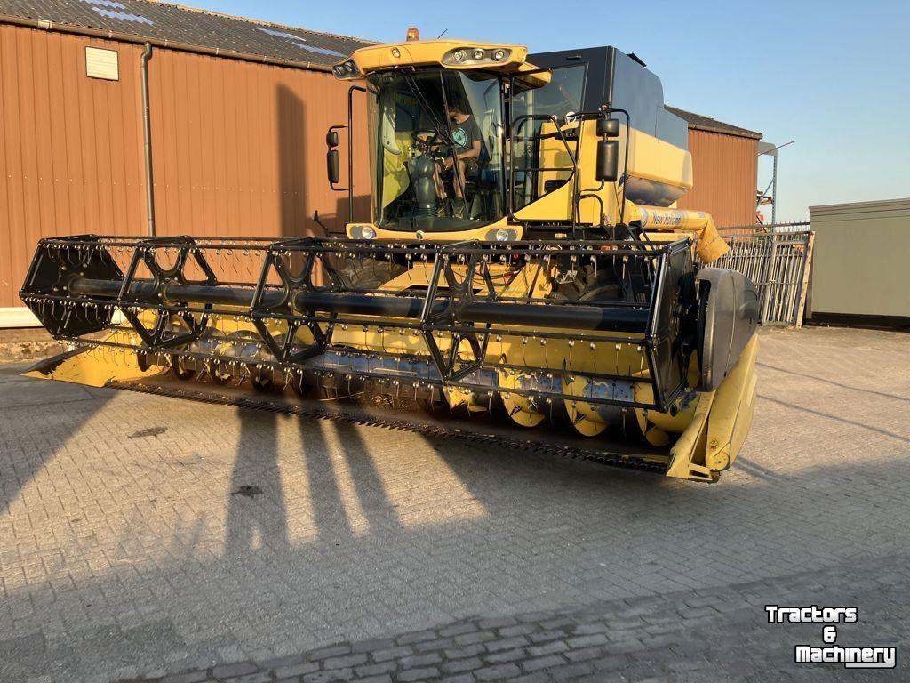 Maaidorser / Combine New Holland CS6080