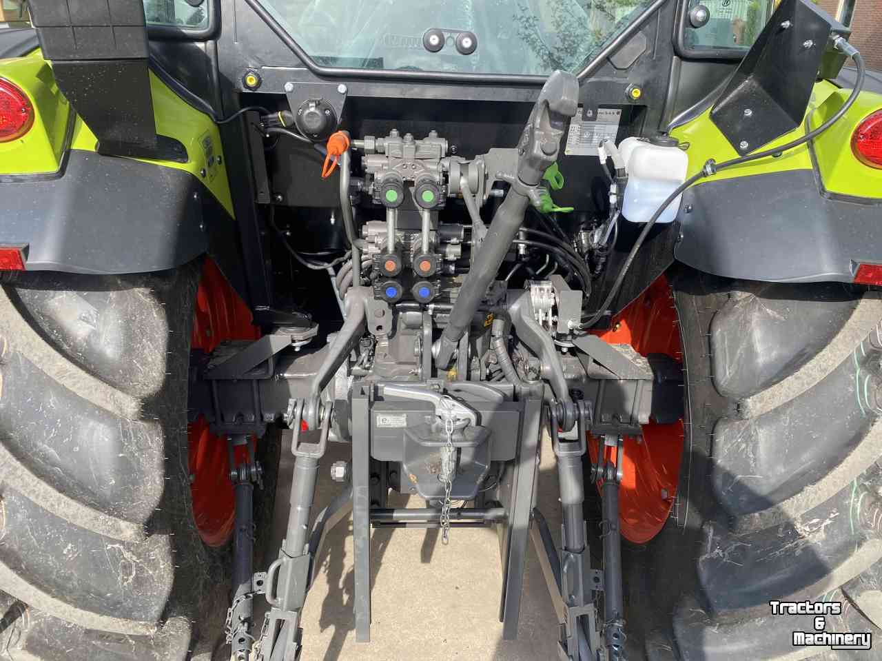Traktoren Claas Elios 210