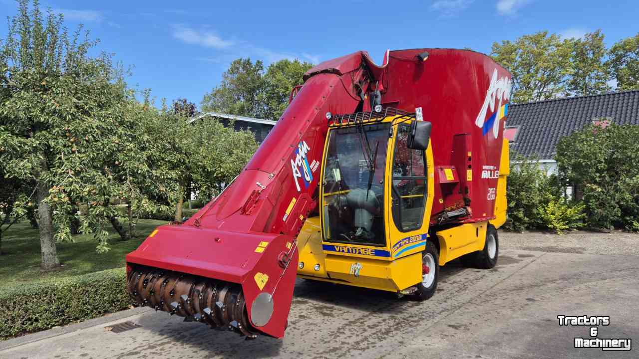 Zelfrijdende Voermengwagen AGM Vantage Miller 200