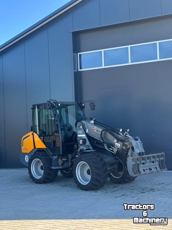 Shovel / Wiellader / Kniklader Giant G3500