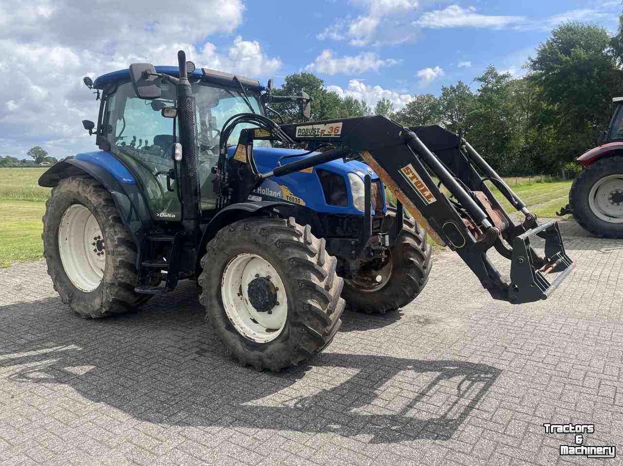 Tractor / Trekker New Holland T6030 Delta