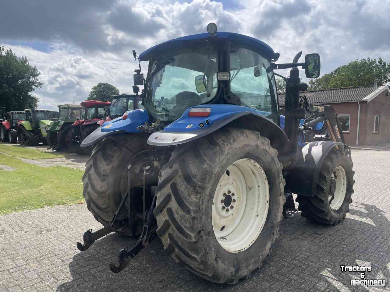 Tractor / Trekker New Holland T6030 AIRCO STOLL ROBUST FR.LDR.