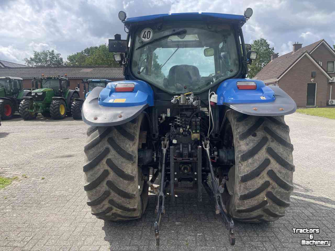Tractor / Trekker New Holland T6030