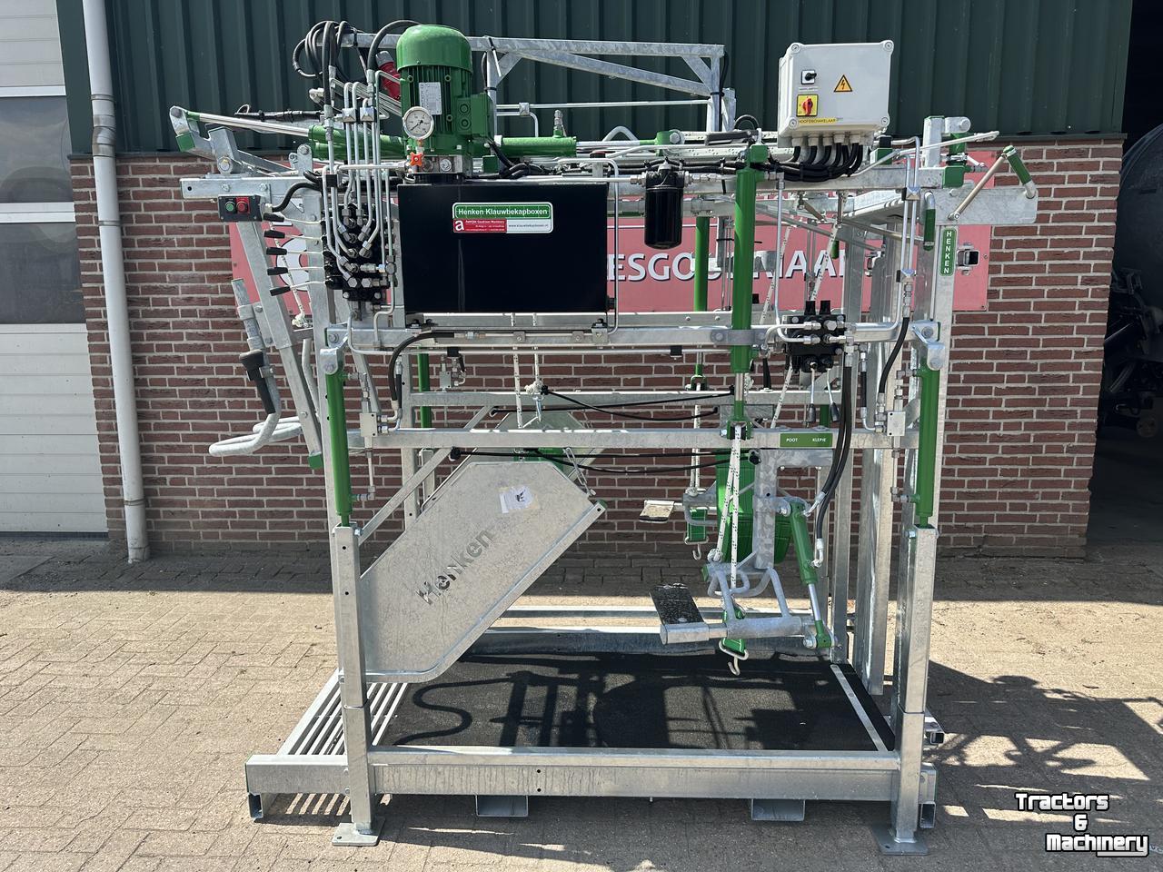 Klauwverzorgingsbox AGM Klauwbekapbox type L hydra