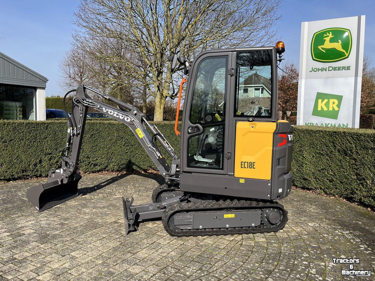 Rupskraan / Graafmachine op rupsen Volvo EC18E