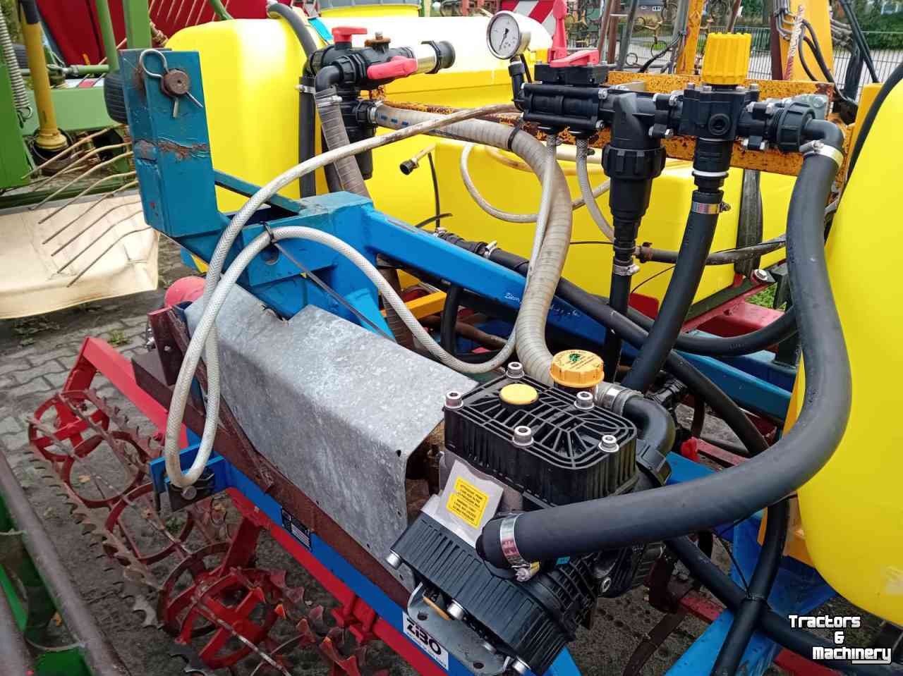 Cultivator Zibo FC 300 frontcultivator met spuitopbouw