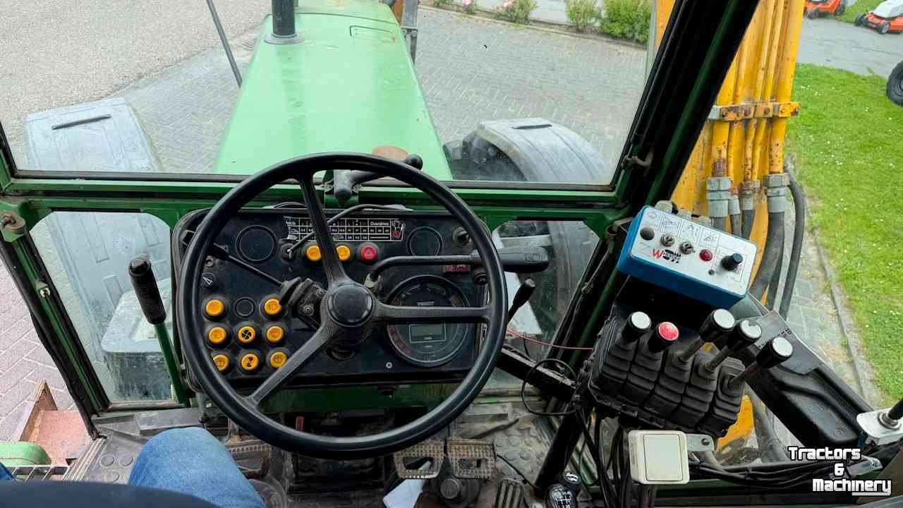 Tractor / Trekker Fendt 311 LSA met Herder maaiarm
