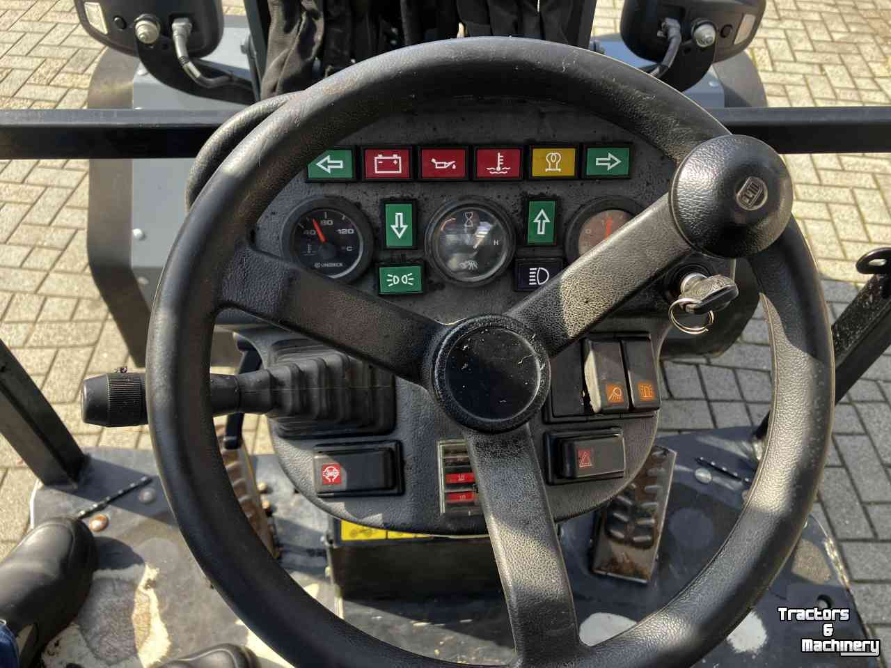 Shovel / Wiellader / Kniklader Giant V4502T