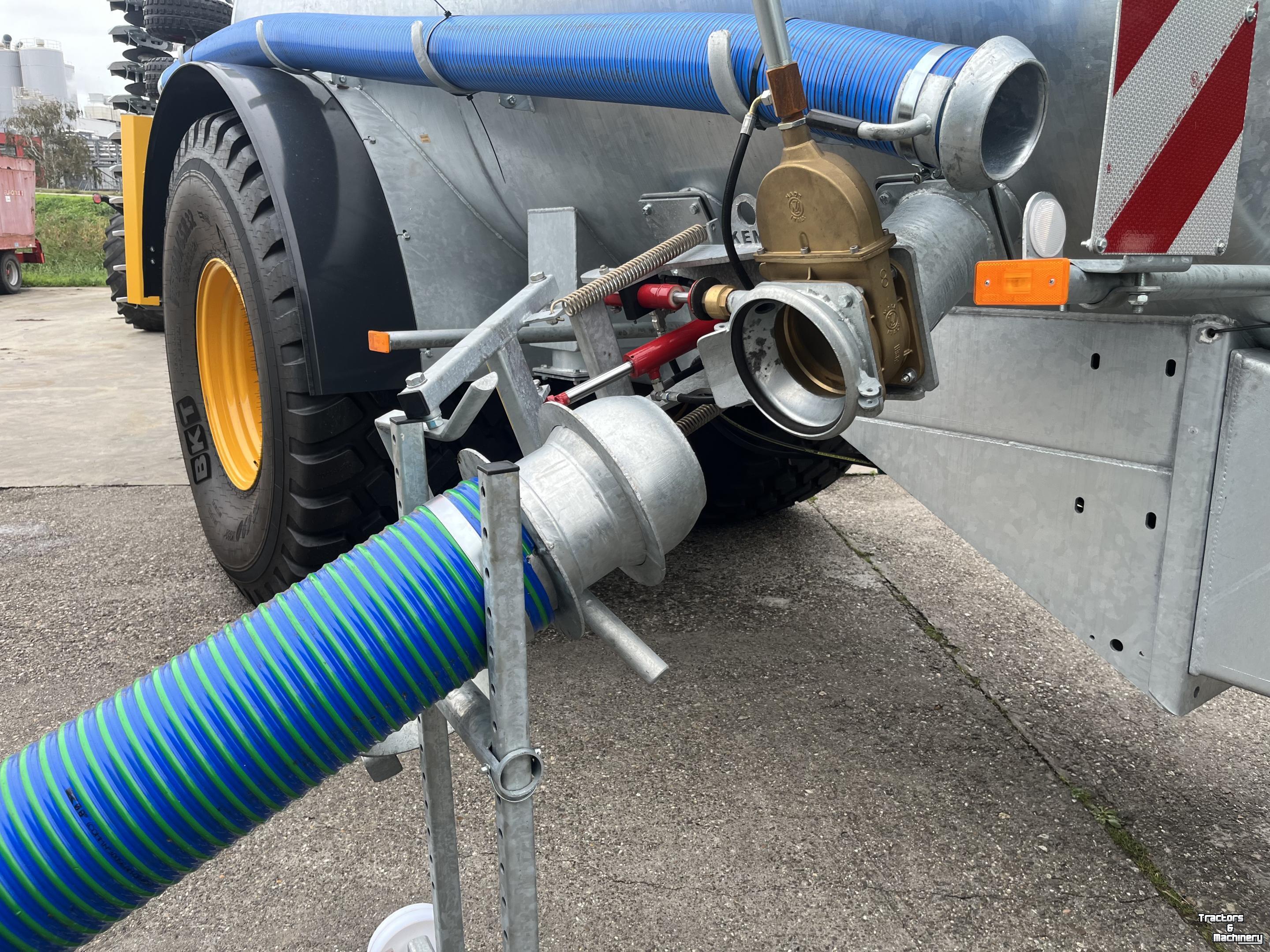 Mesttank Slootsmid Solid 125 met SZB 720 bemester
