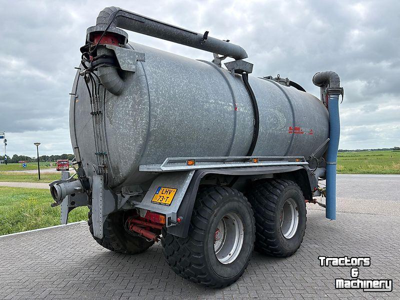 Mesttank Jako Jako 20000 met los en zuigarm