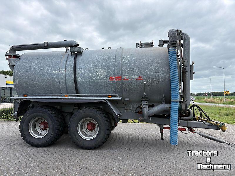 Mesttank Jako Jako 20000 met los en zuigarm