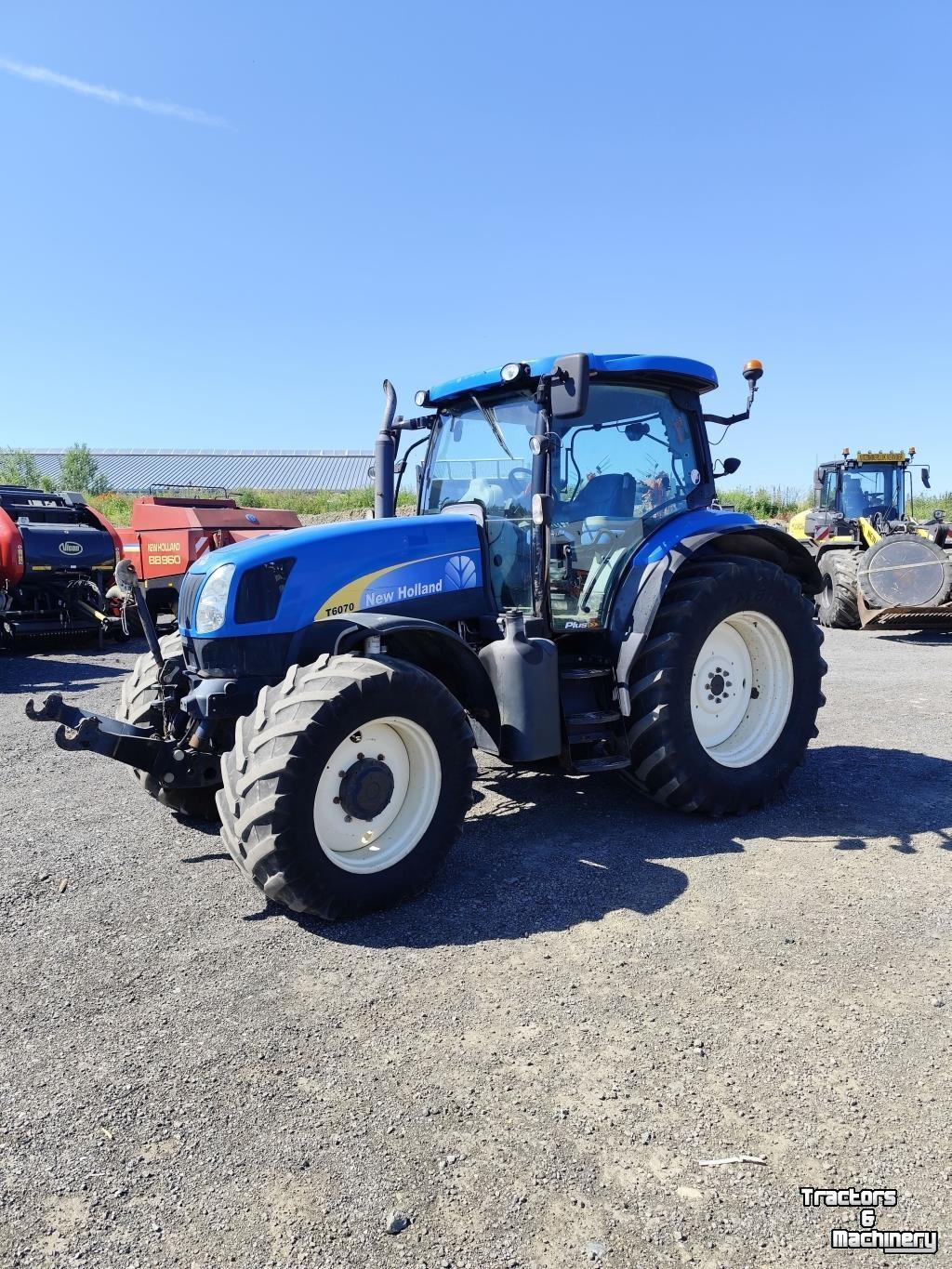Tractor / Trekker New Holland T6070 PLUS