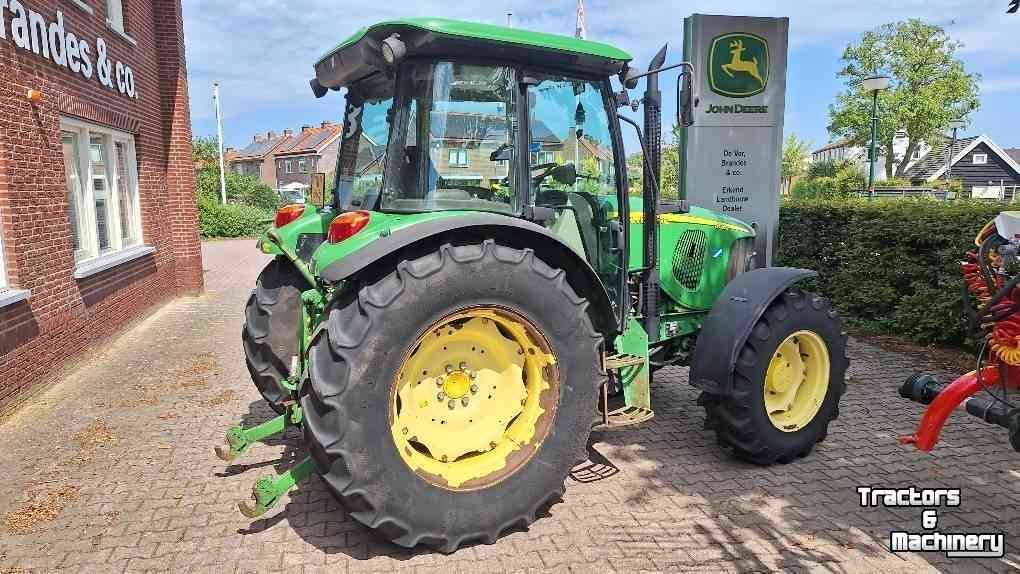 Tractor / Trekker John Deere 5620