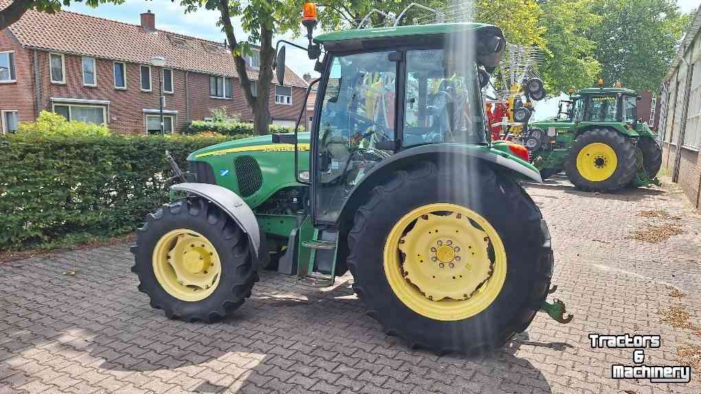 Tractor / Trekker John Deere 5620