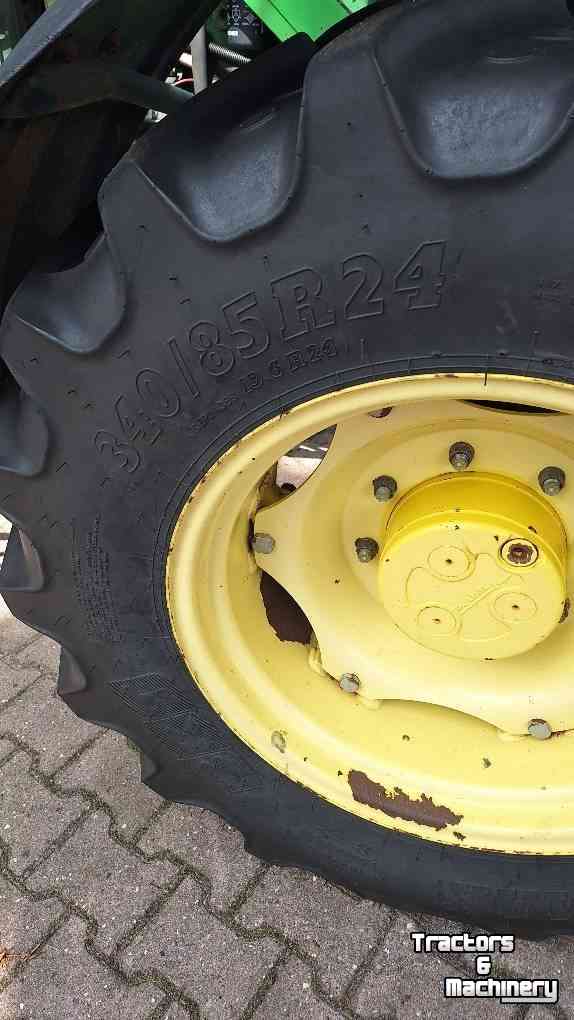 Tractor / Trekker John Deere 5620