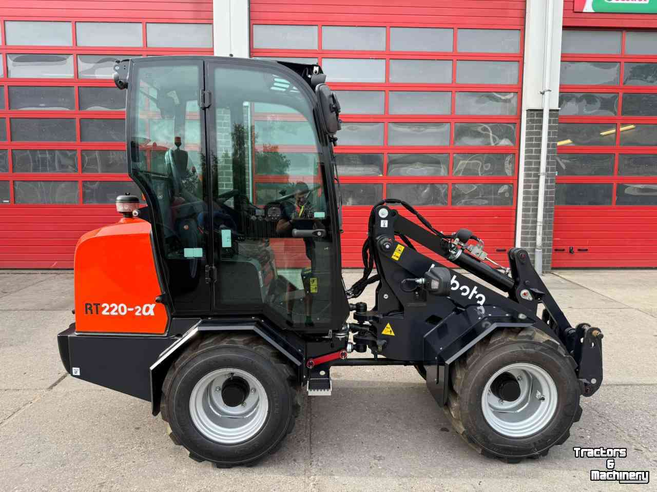 Shovel / Wiellader / Kniklader Kubota RT220-2a nieuw. ( Giant G2300 X-tra HD ) Cabine