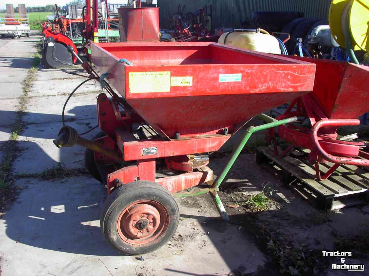 Kunstmeststrooier Kuhn ZSA 800