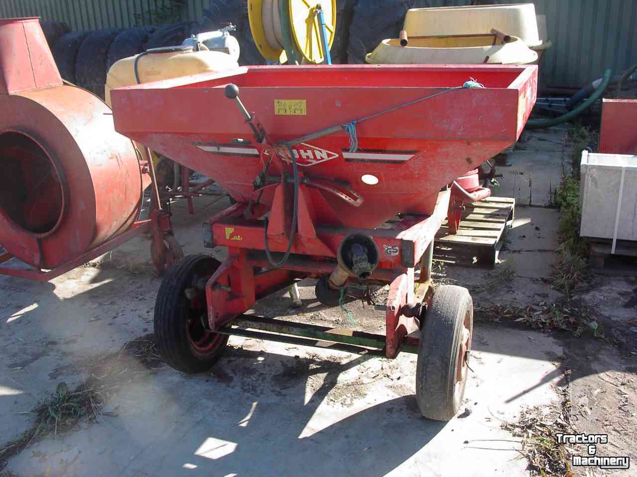 Kunstmeststrooier Kuhn ZSA 800
