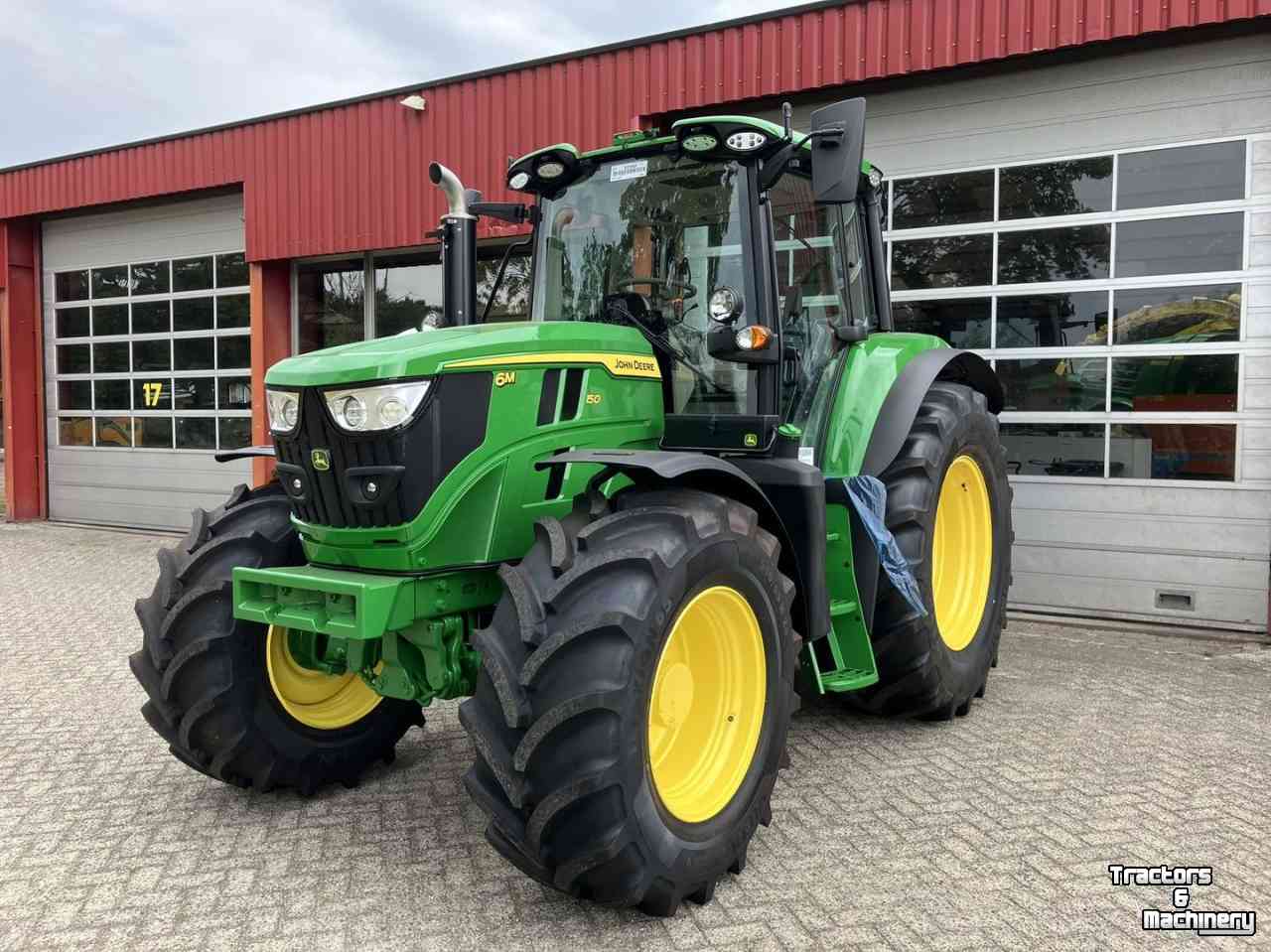 Tractor / Trekker John Deere 6M 150