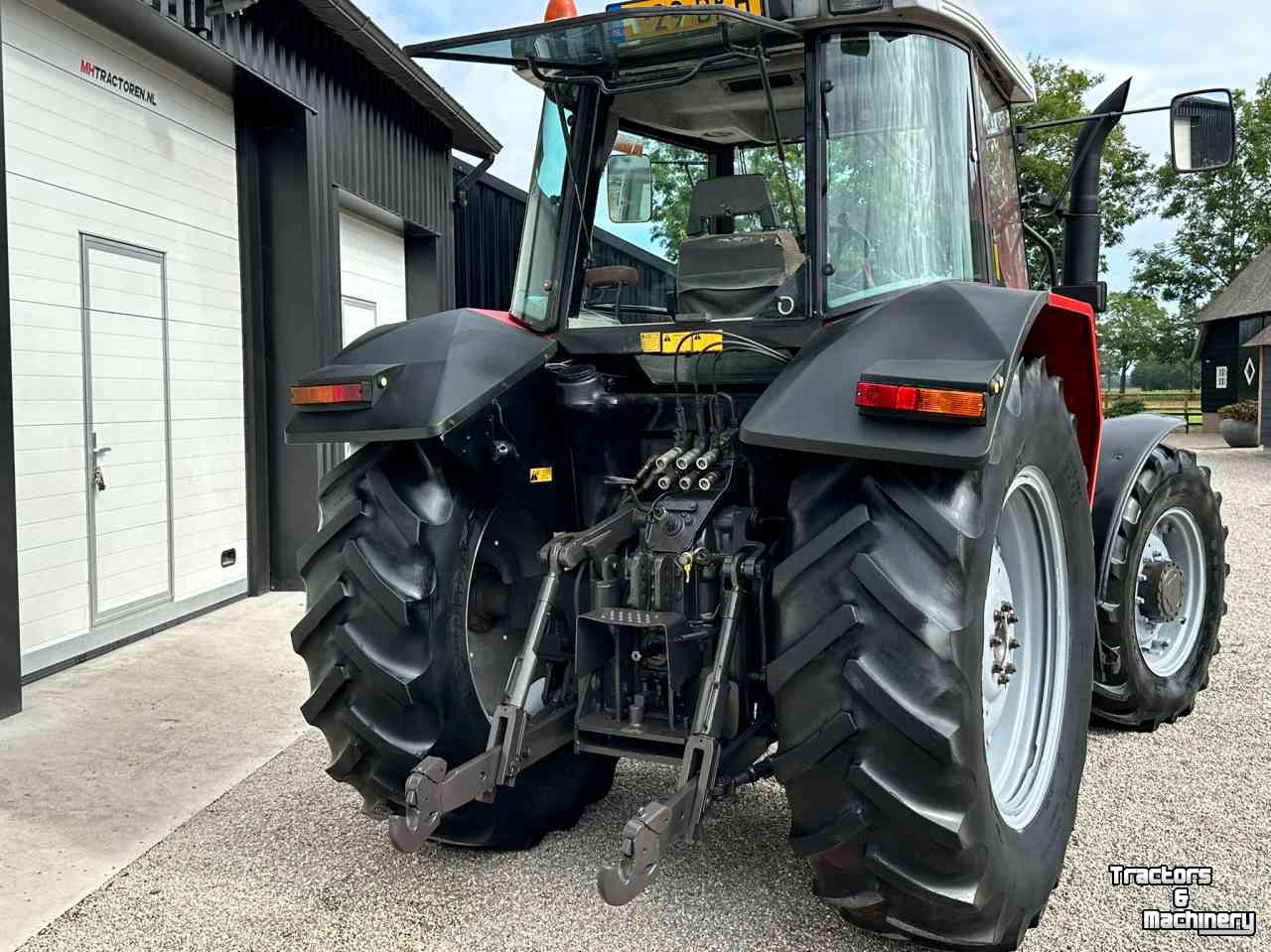 Tractor / Trekker Massey Ferguson 6180