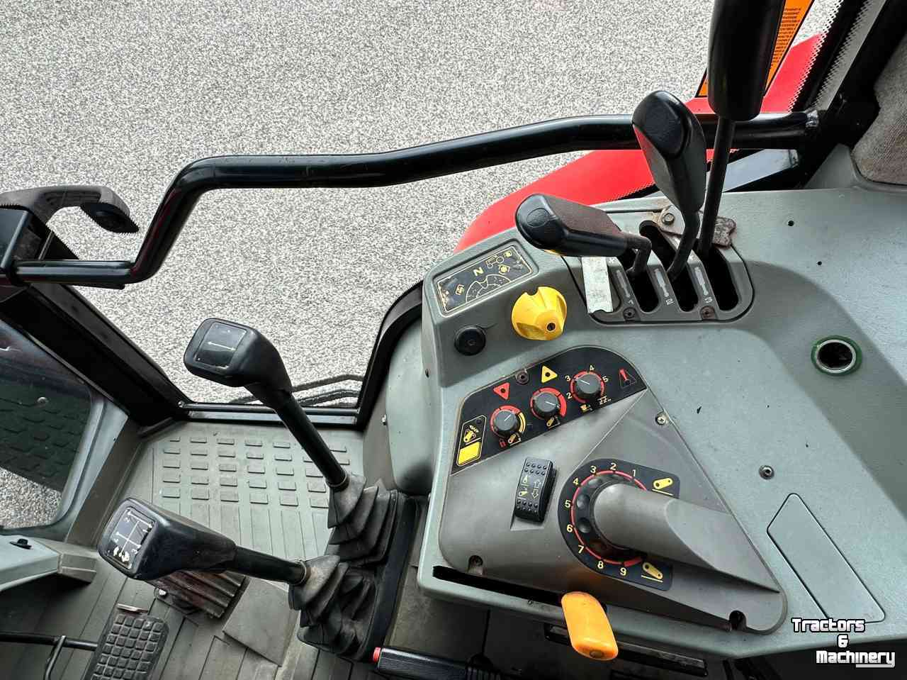 Tractor / Trekker Massey Ferguson 6180