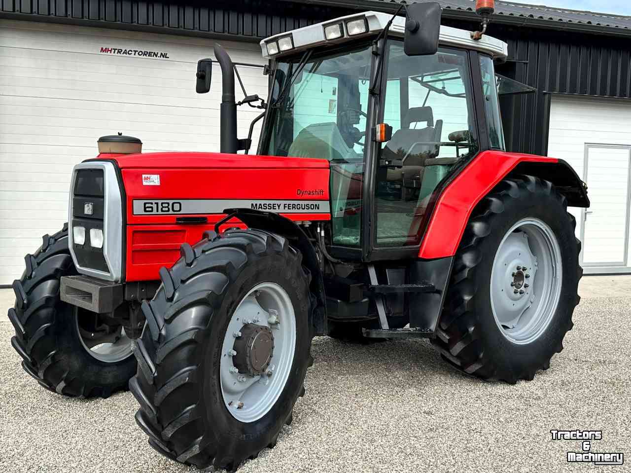 Tractor / Trekker Massey Ferguson 6180