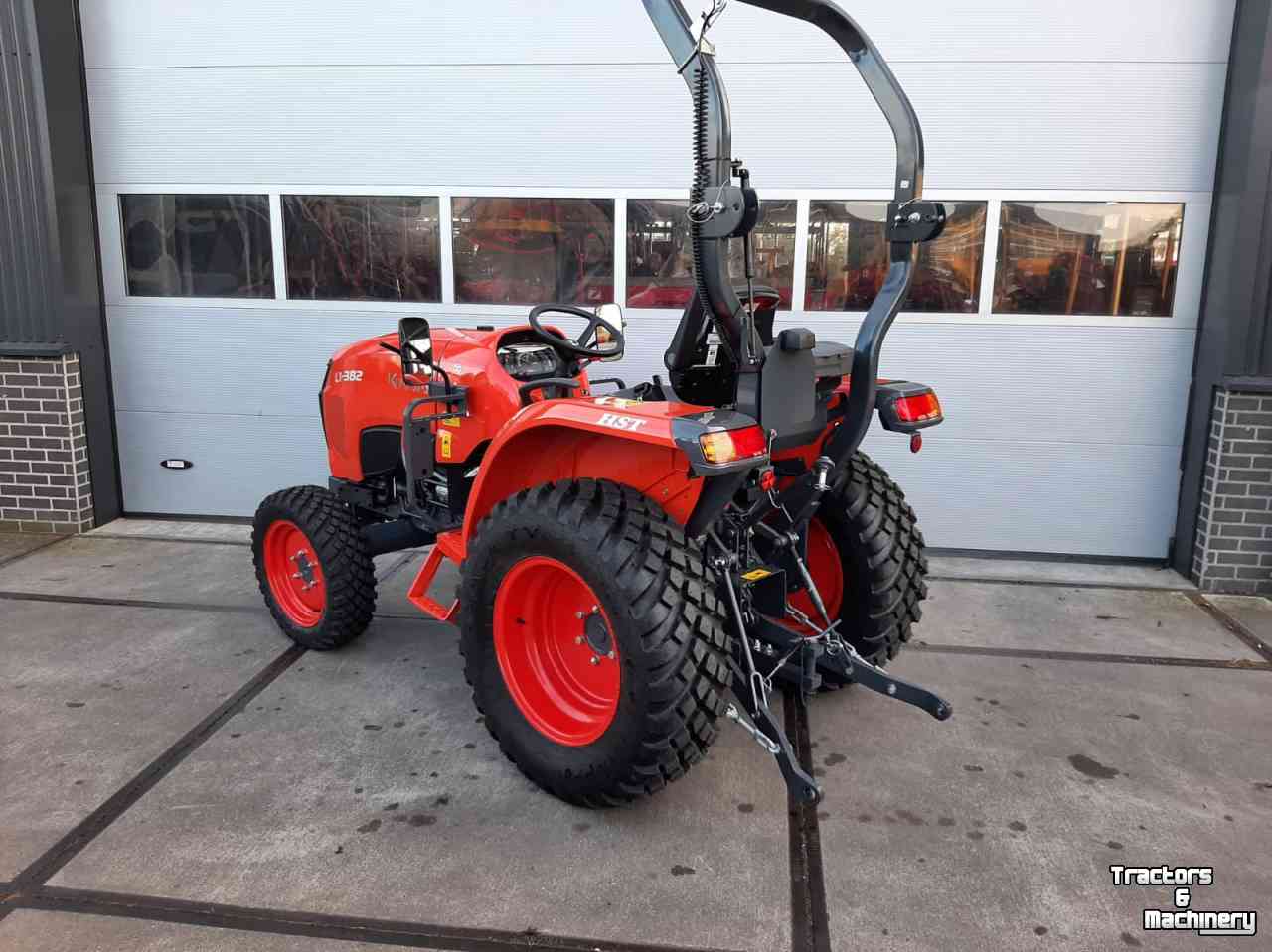 Traktoren Kubota L1382 HDW Compact traktor