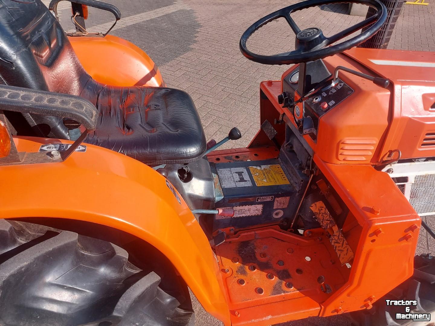 Smalspoor tractor Kubota B1600