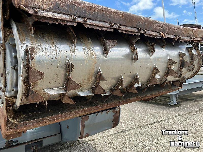 Voermengwagen Vertikaal Storti Dobermann SW 200