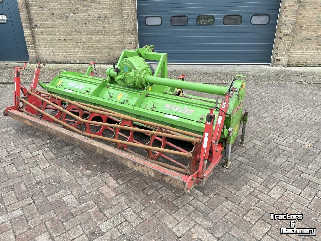 Grondfrees Baselier FF 310 frontfrees