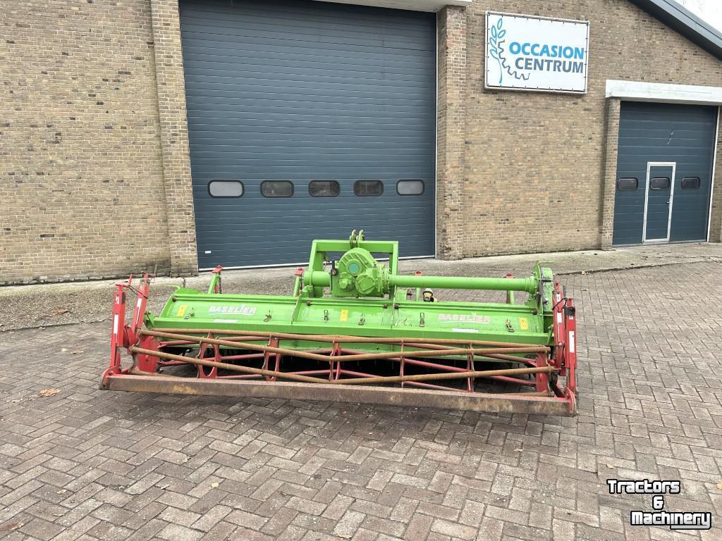 Grondfrees Baselier FF 310 frontfrees