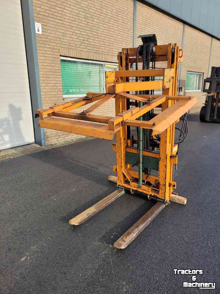Hefmast & Mini heftruck Sicma Hefmast met kistenklem