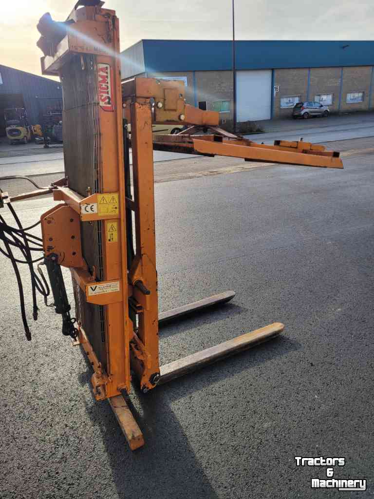 Hefmast & Mini heftruck Sicma Hefmast met kistenklem