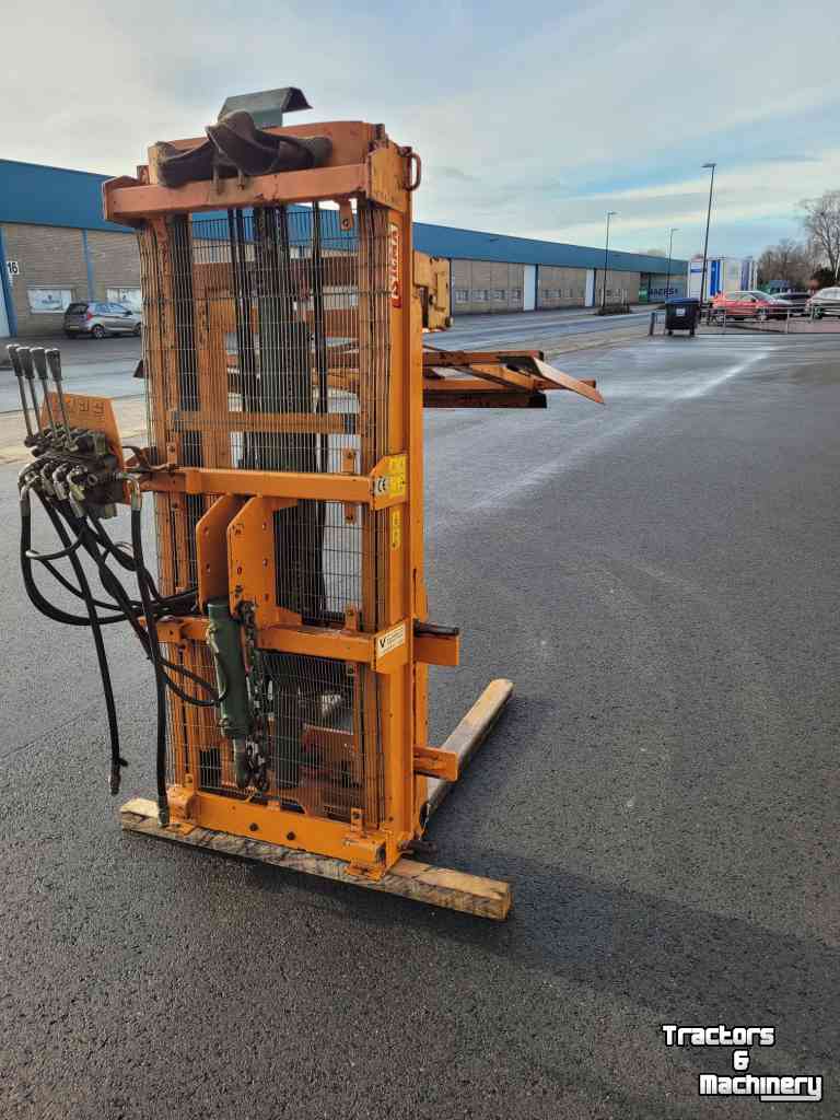 Hefmast & Mini heftruck Sicma Hefmast met kistenklem