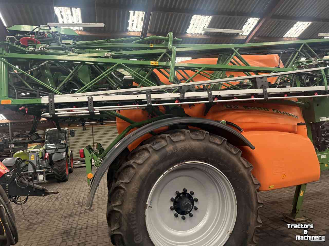 Veldspuit Amazone UX 5200