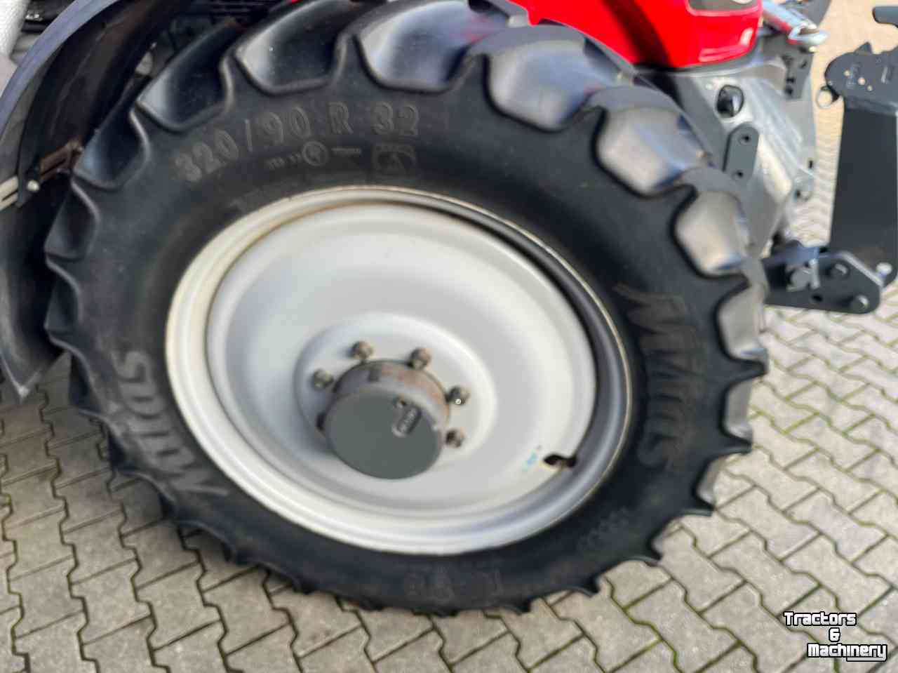 Wielen, Banden, Velgen & Afstandsringen Massey Ferguson 13.6R48 - 320/90R32