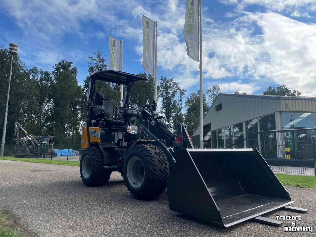 Shovel / Wiellader Giant Giant G2300 X-tra shovel laadschop wheelloader