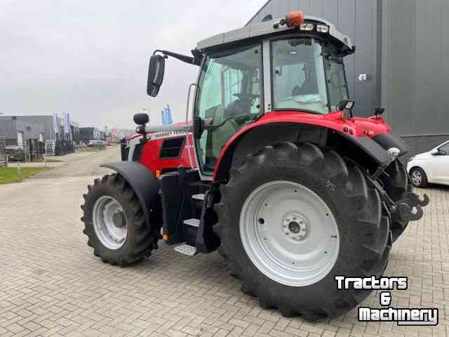 Tractor / Trekker Massey Ferguson 6S145 DYNA-6
