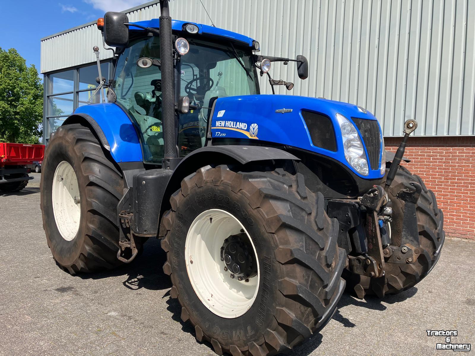 Tractor / Trekker New Holland 270 AC