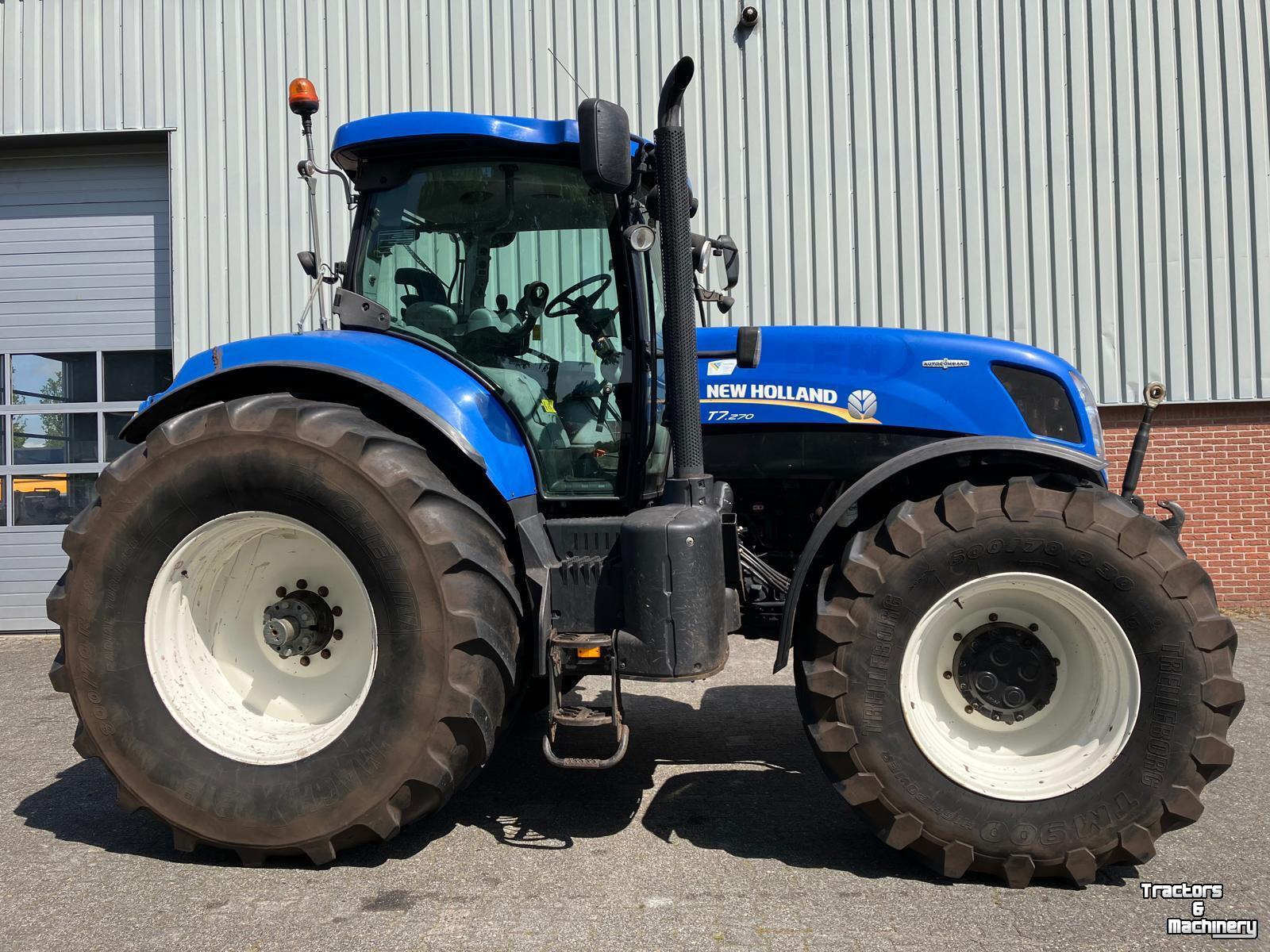 Tractor / Trekker New Holland 270 AC