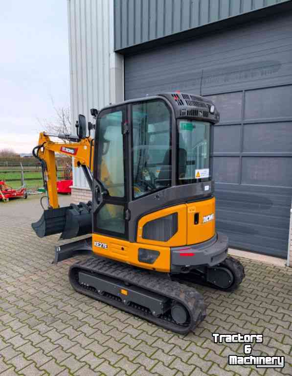 Mini-graver / Mini-graafmachine XCMG XE27E Pro