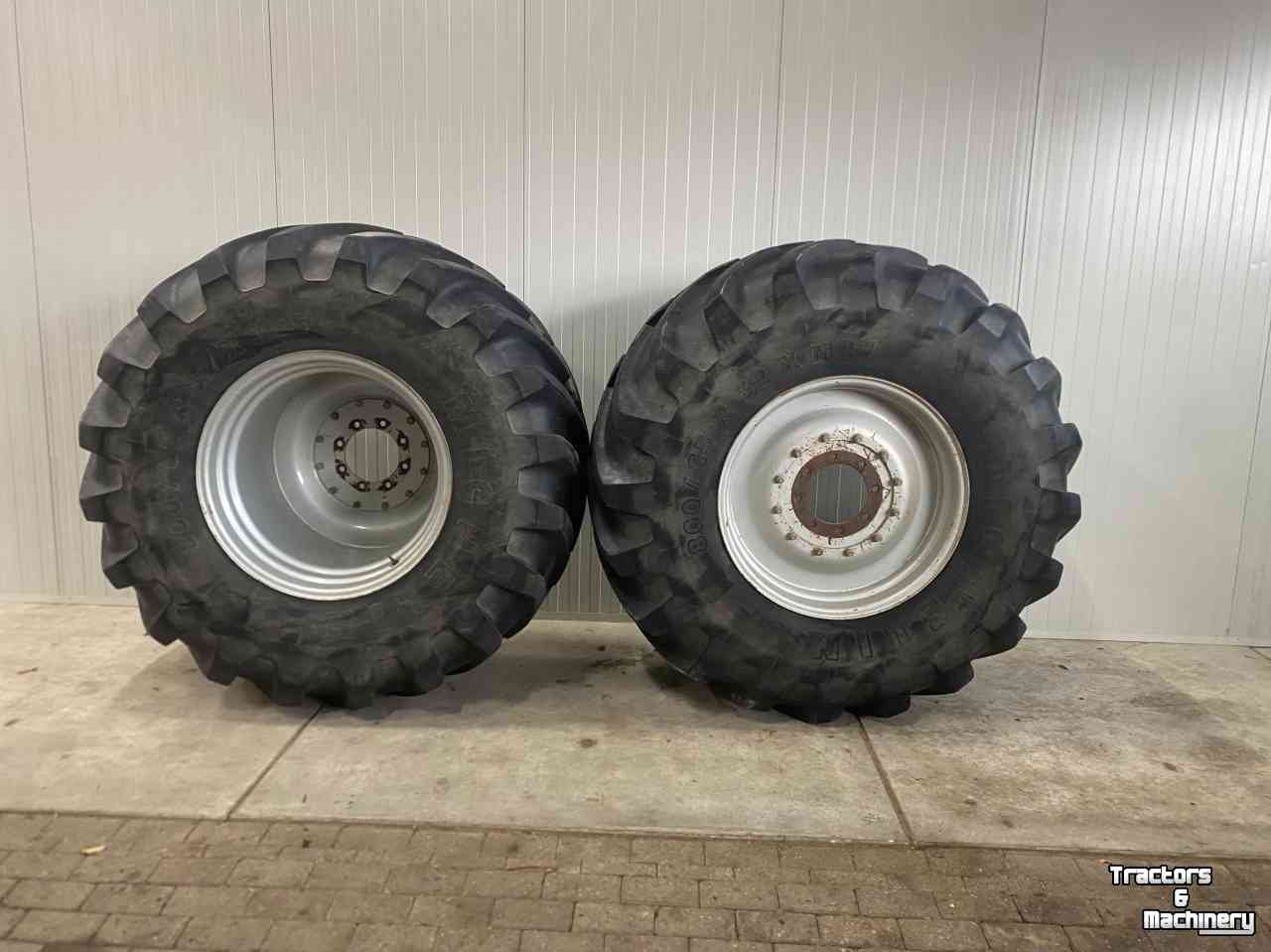 Wielen, Banden, Velgen & Afstandsringen Michelin 800/65R32 xm27