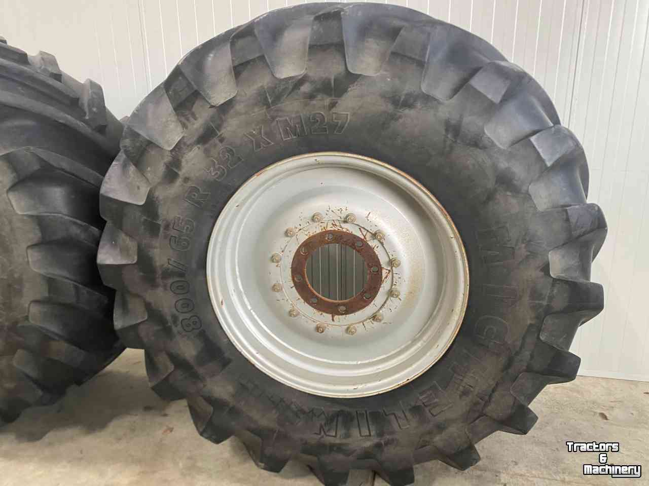 Wielen, Banden, Velgen & Afstandsringen Michelin 800/65R32 xm27