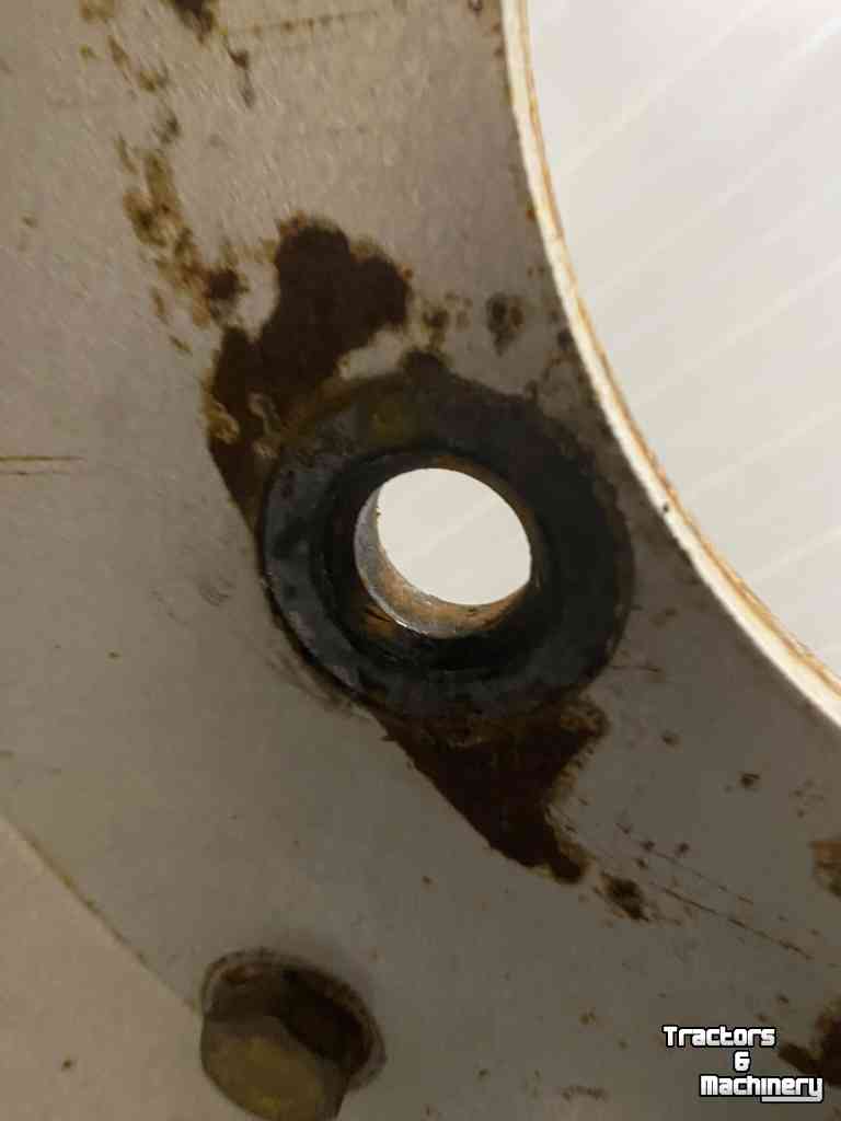 Wielen, Banden, Velgen & Afstandsringen Michelin 800/65R32 xm27
