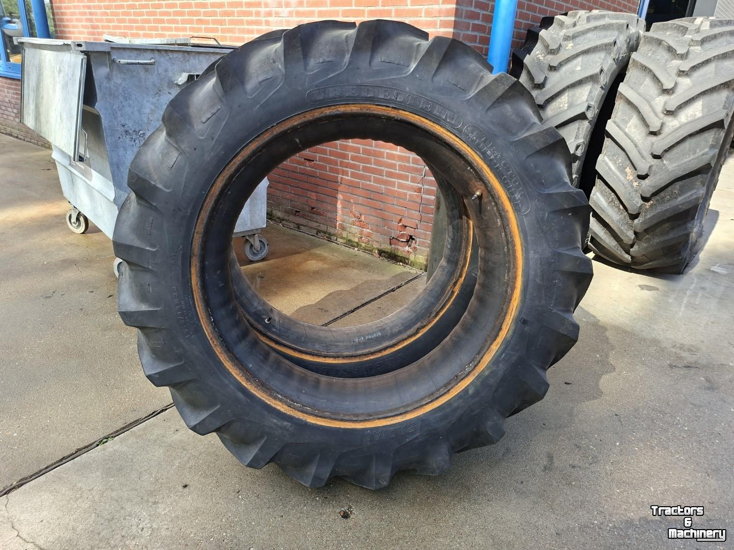Wielen, Banden, Velgen & Afstandsringen Vredestein 13.6R38
