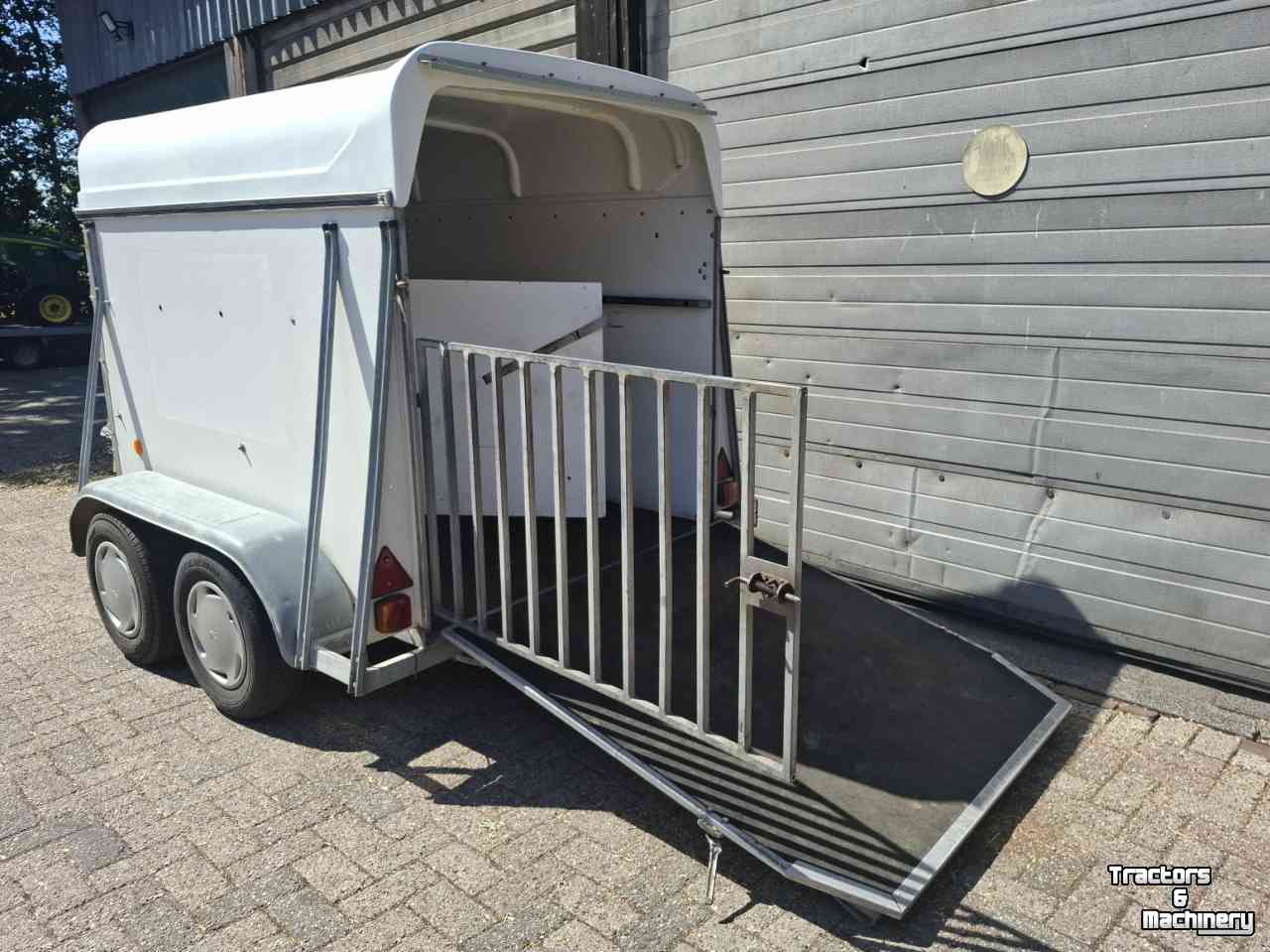 Veewagen / Veetrailer Van Der Sluis Ponytrailer veetrailer schapentrailer paardentrailer trailer