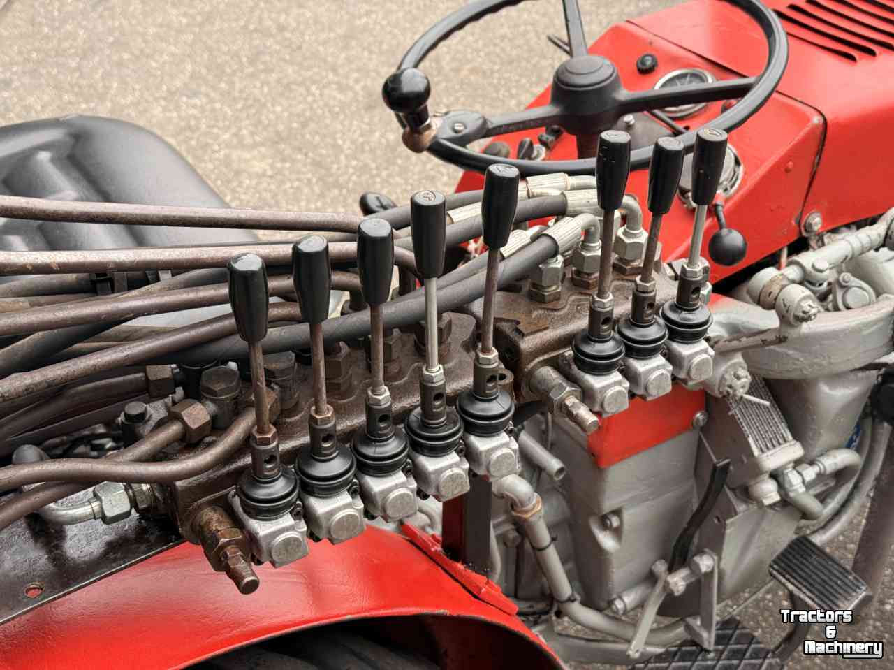 Smalspoor tractor Schanzlin 300A met kluitrooier