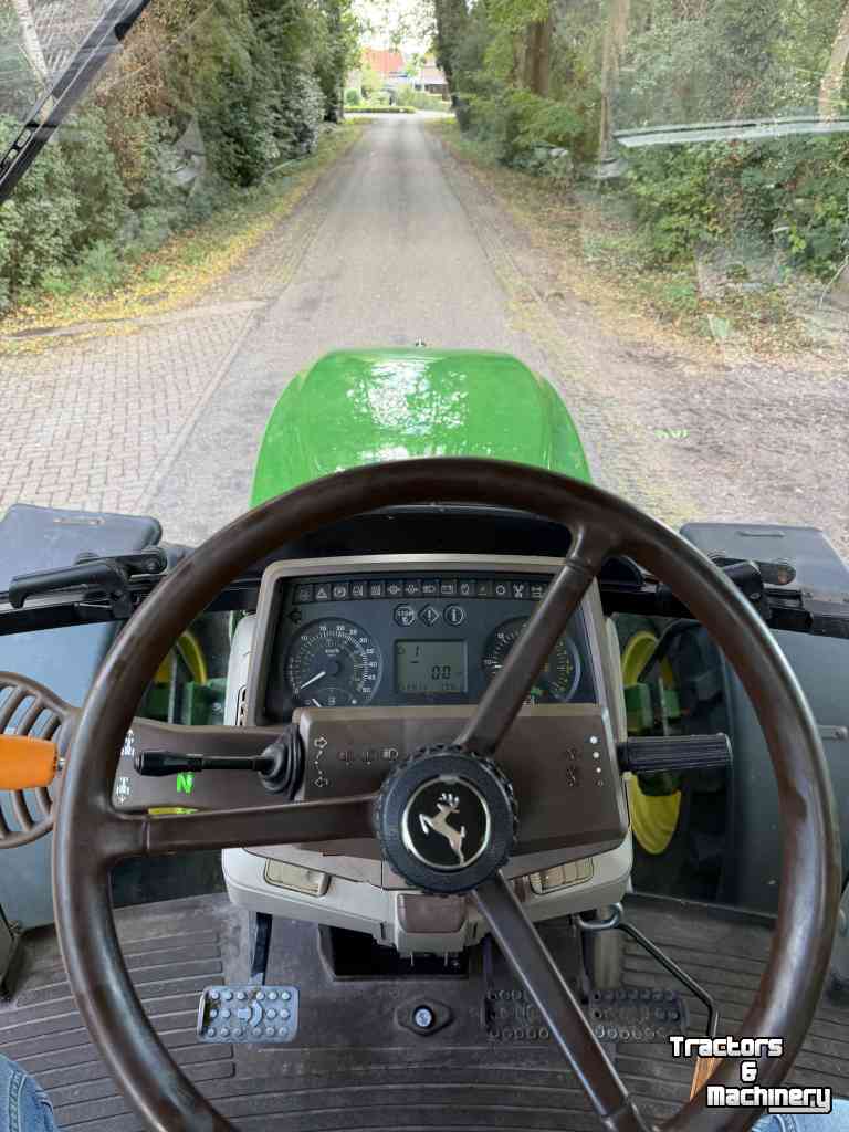 Tractor / Trekker John Deere 6220 AQ